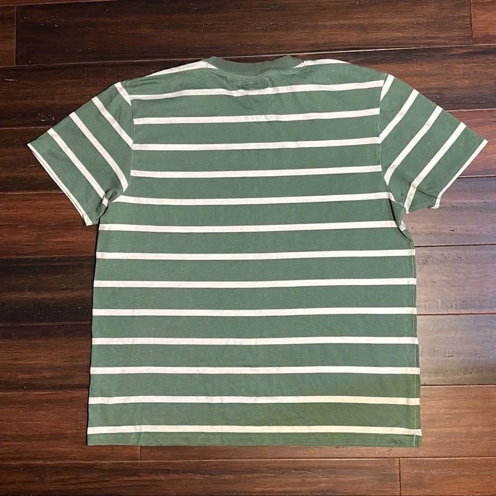 Vintage Guess T-Shirt  - Picture 4 of 4